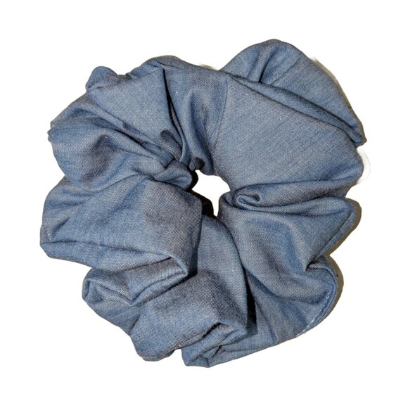 Light blue denim large scrunchie hand crafted - Picture 3 of 6